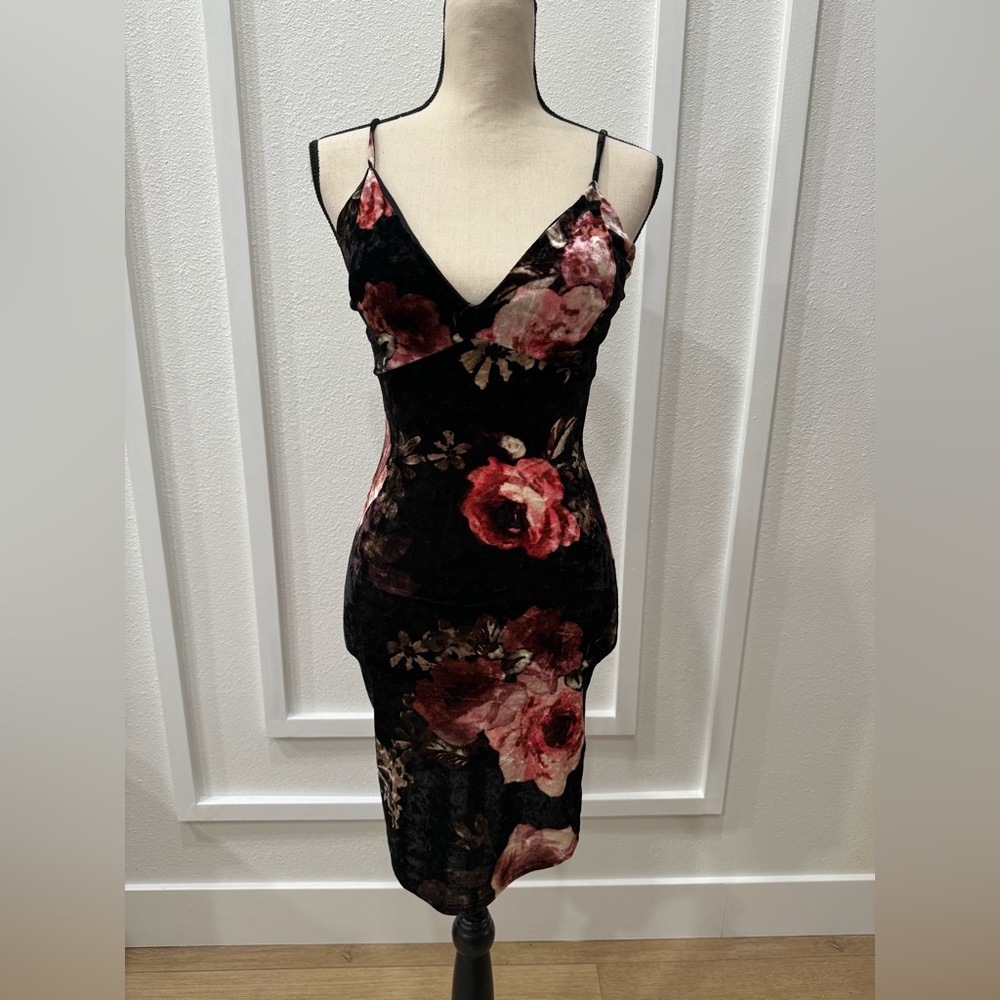 EUC Floral Velvet Mini Dress